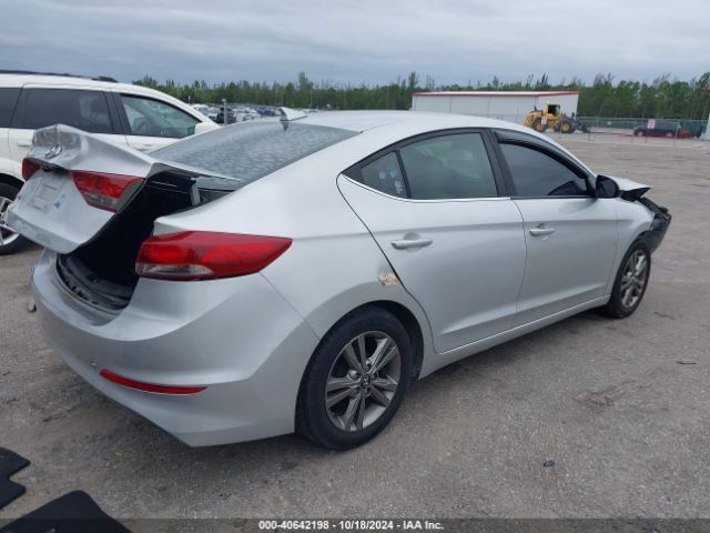 Photo 3 VIN: 5NPD84LF8HH169182 - HYUNDAI ELANTRA 