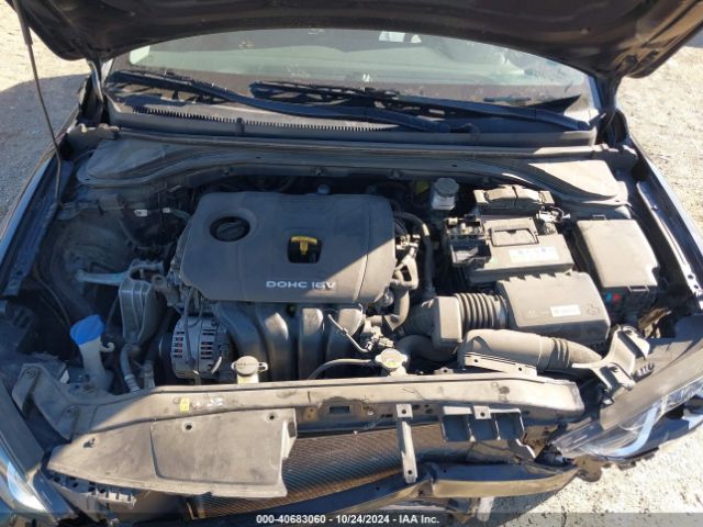 Photo 9 VIN: 5NPD84LF8HH173555 - HYUNDAI ELANTRA 