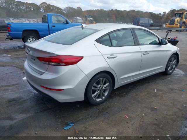 Photo 3 VIN: 5NPD84LF8HH195703 - HYUNDAI ELANTRA 