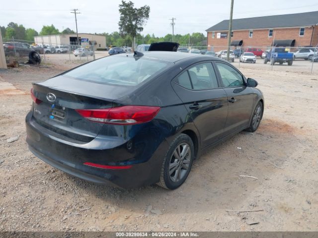 Photo 3 VIN: 5NPD84LF8HH199721 - HYUNDAI ELANTRA 