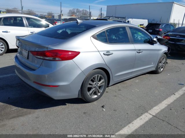 Photo 3 VIN: 5NPD84LF8HH211222 - HYUNDAI ELANTRA 