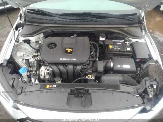 Photo 9 VIN: 5NPD84LF8JH230522 - HYUNDAI ELANTRA 