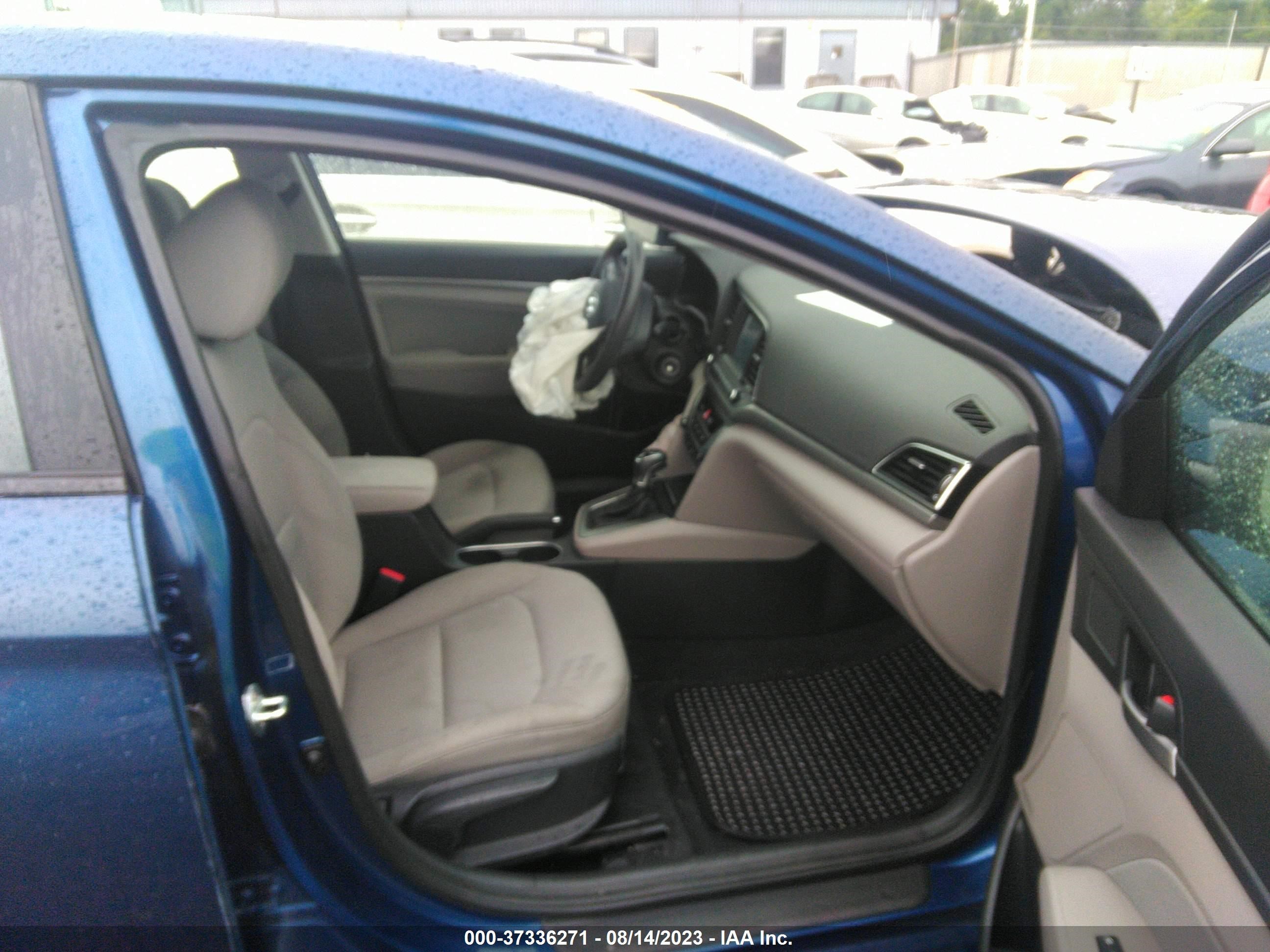 Photo 4 VIN: 5NPD84LF8JH232528 - HYUNDAI ELANTRA 