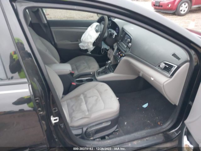 Photo 4 VIN: 5NPD84LF8JH234666 - HYUNDAI ELANTRA 