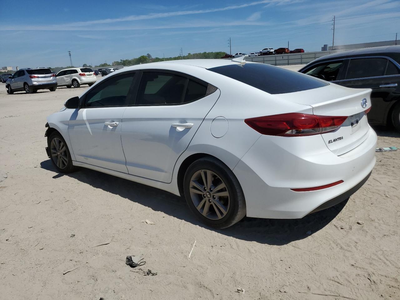 Photo 1 VIN: 5NPD84LF8JH234716 - HYUNDAI ELANTRA 