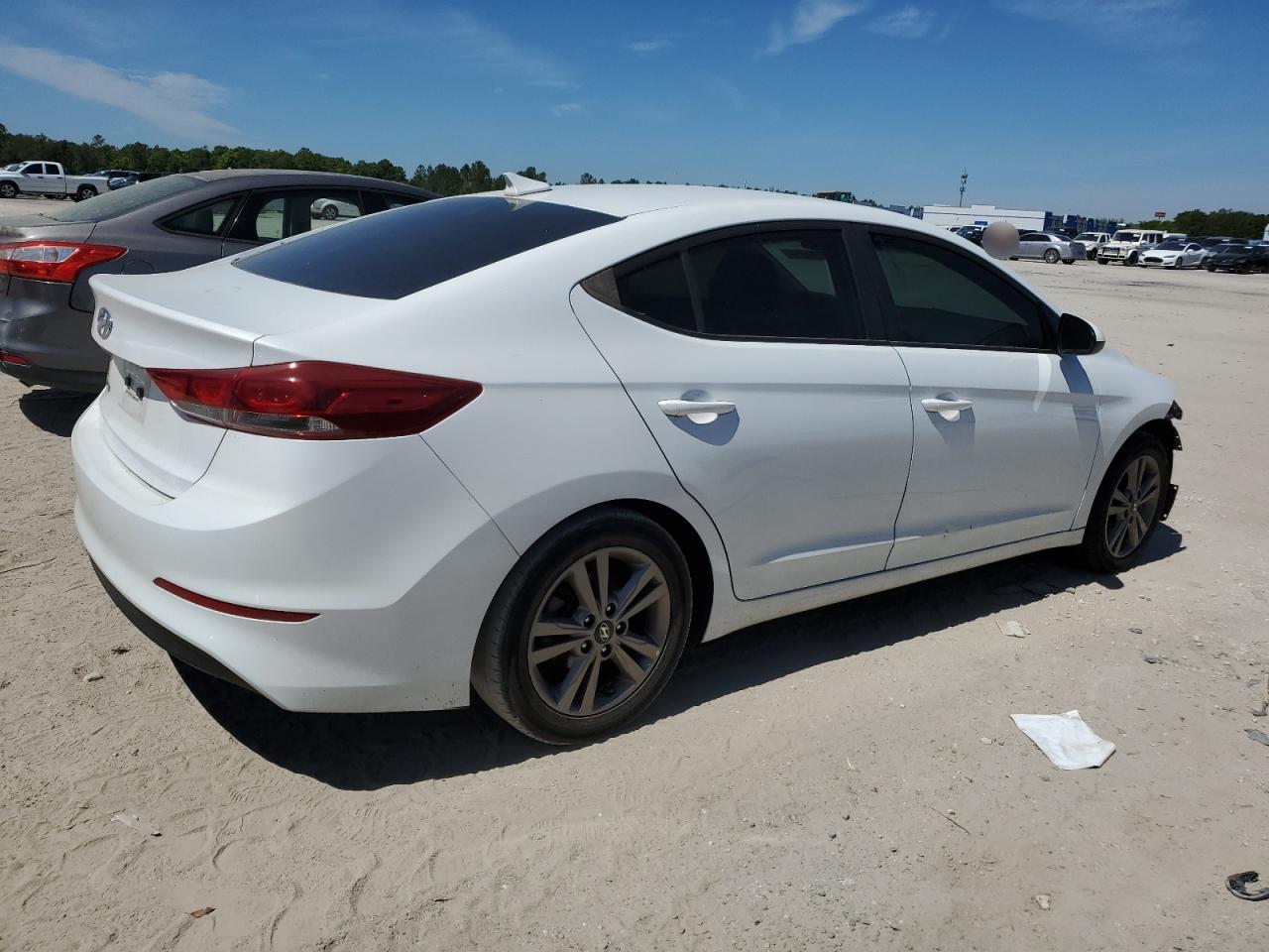 Photo 2 VIN: 5NPD84LF8JH234716 - HYUNDAI ELANTRA 