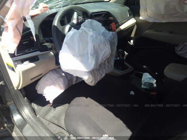 Photo 4 VIN: 5NPD84LF8JH236031 - HYUNDAI ELANTRA 