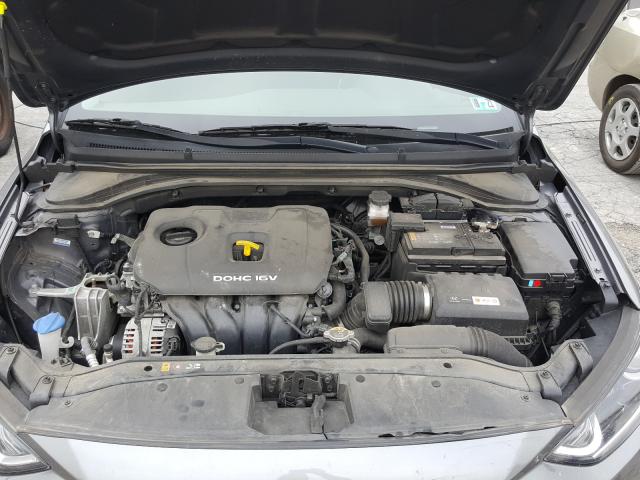 Photo 6 VIN: 5NPD84LF8JH239432 - HYUNDAI ELANTRA SE 