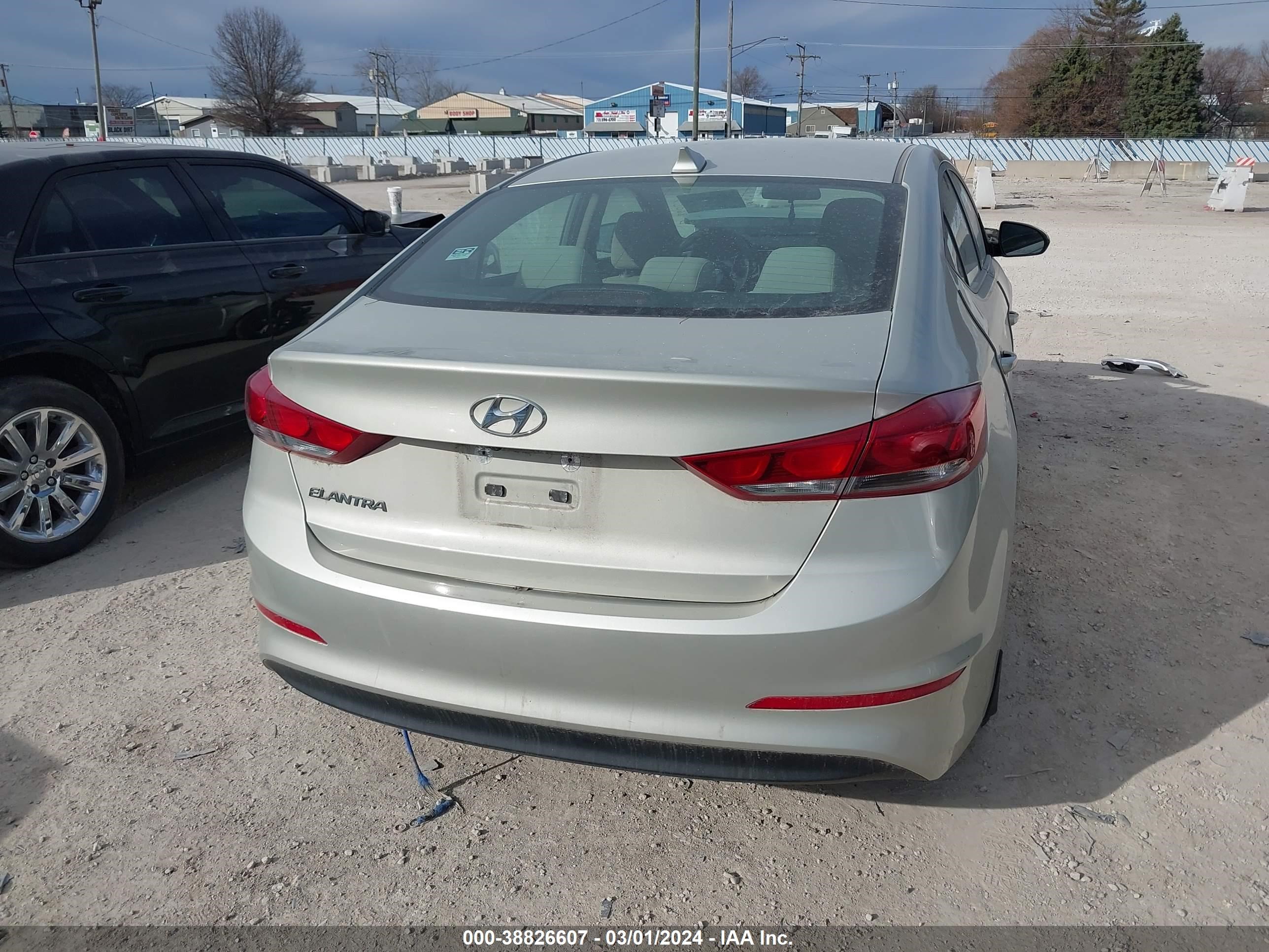 Photo 15 VIN: 5NPD84LF8JH239544 - HYUNDAI ELANTRA 