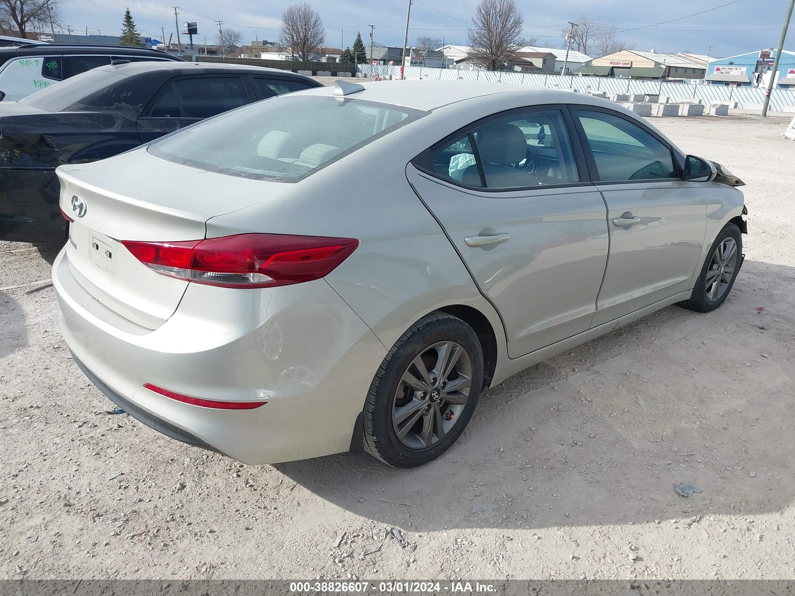 Photo 3 VIN: 5NPD84LF8JH239544 - HYUNDAI ELANTRA 