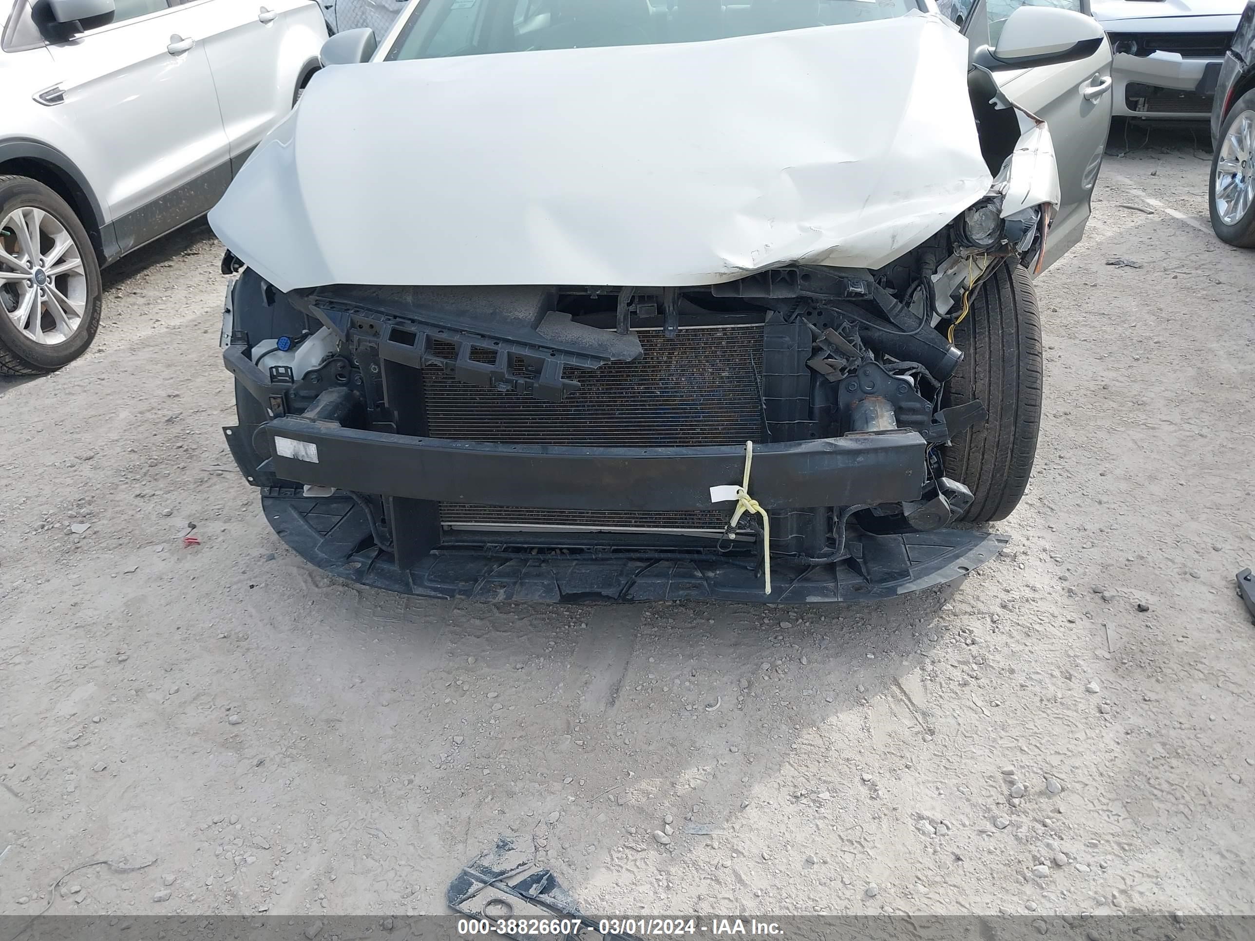 Photo 5 VIN: 5NPD84LF8JH239544 - HYUNDAI ELANTRA 