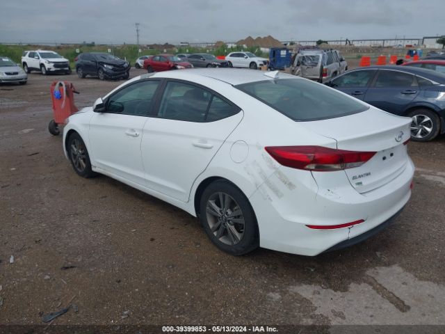 Photo 2 VIN: 5NPD84LF8JH251404 - HYUNDAI ELANTRA 