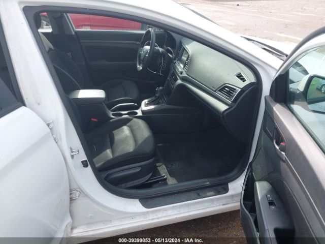 Photo 4 VIN: 5NPD84LF8JH251404 - HYUNDAI ELANTRA 