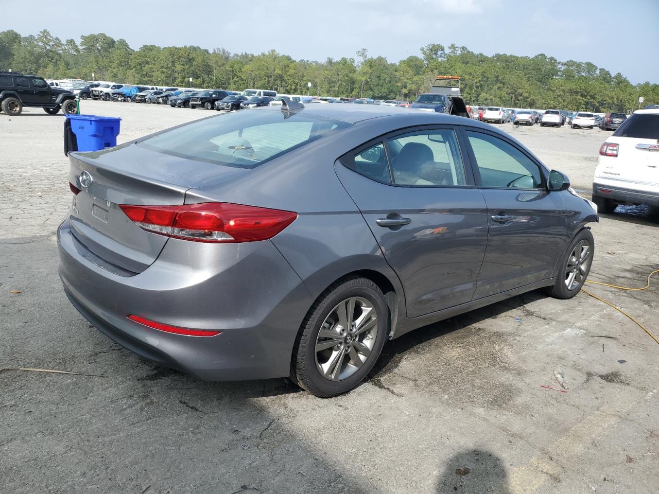 Photo 2 VIN: 5NPD84LF8JH261866 - HYUNDAI ELANTRA 