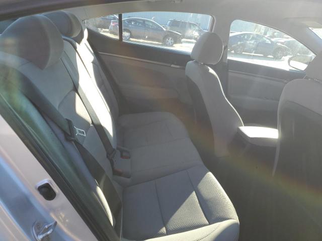 Photo 9 VIN: 5NPD84LF8JH272107 - HYUNDAI ELANTRA 