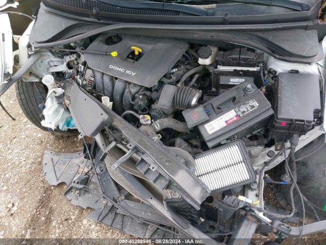 Photo 9 VIN: 5NPD84LF8JH283124 - HYUNDAI ELANTRA 