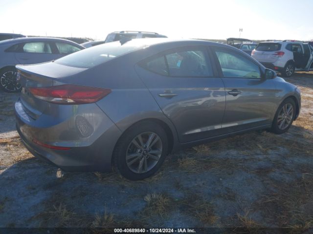 Photo 3 VIN: 5NPD84LF8JH290638 - HYUNDAI ELANTRA 