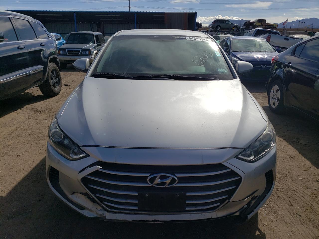 Photo 4 VIN: 5NPD84LF8JH298643 - HYUNDAI ELANTRA 