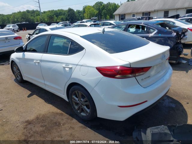 Photo 2 VIN: 5NPD84LF8JH299761 - HYUNDAI ELANTRA 