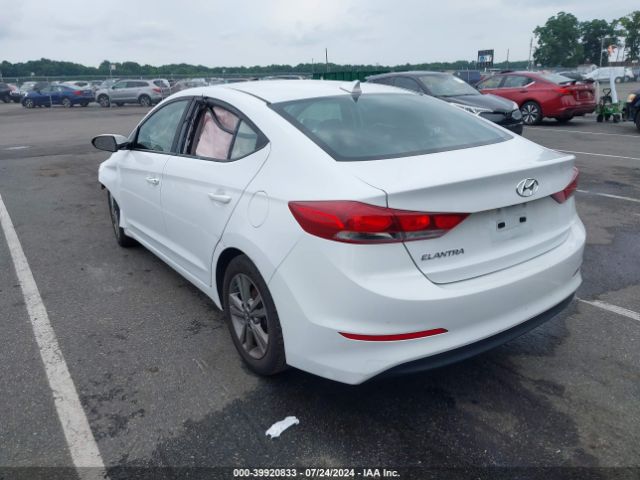 Photo 2 VIN: 5NPD84LF8JH302982 - HYUNDAI ELANTRA 