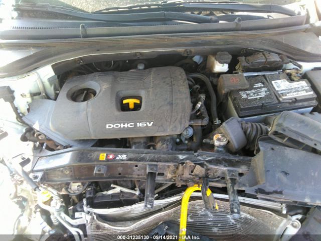 Photo 9 VIN: 5NPD84LF8JH303081 - HYUNDAI ELANTRA 