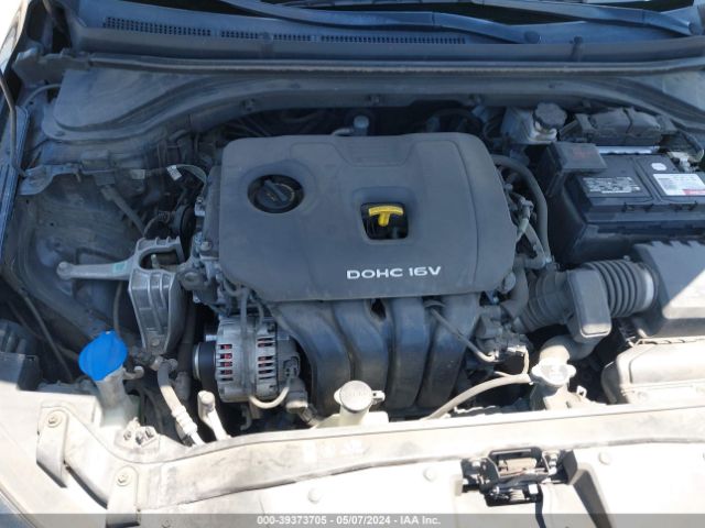 Photo 9 VIN: 5NPD84LF8JH304568 - HYUNDAI ELANTRA 