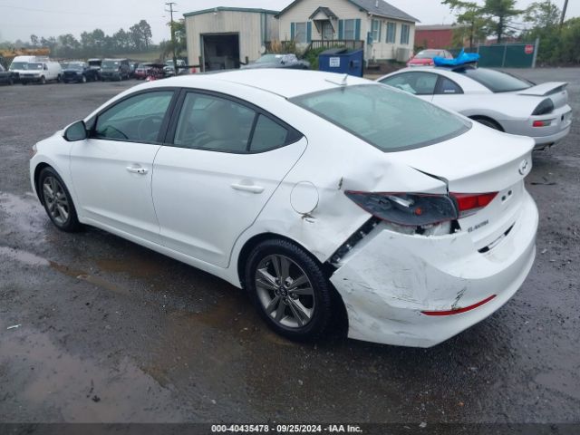 Photo 2 VIN: 5NPD84LF8JH338087 - HYUNDAI ELANTRA 