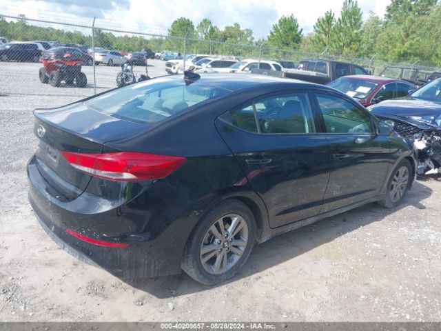 Photo 3 VIN: 5NPD84LF8JH352653 - HYUNDAI ELANTRA 