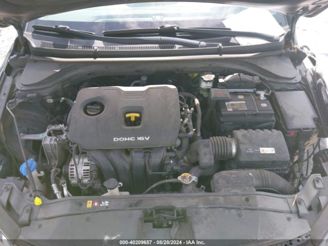 Photo 9 VIN: 5NPD84LF8JH352653 - HYUNDAI ELANTRA 