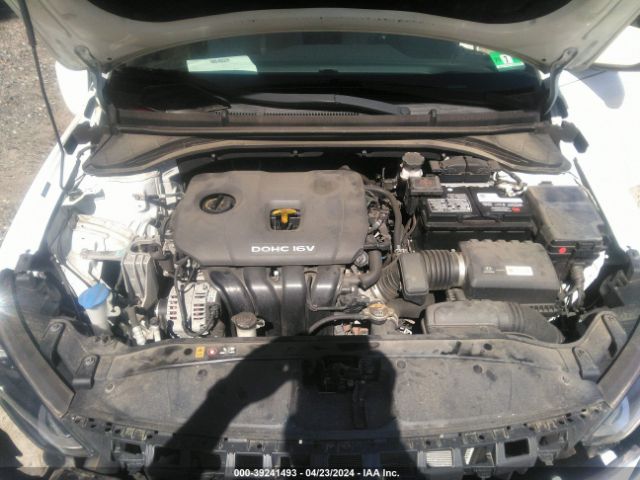 Photo 9 VIN: 5NPD84LF8JH353334 - HYUNDAI ELANTRA 