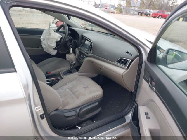 Photo 4 VIN: 5NPD84LF8JH367041 - HYUNDAI ELANTRA 