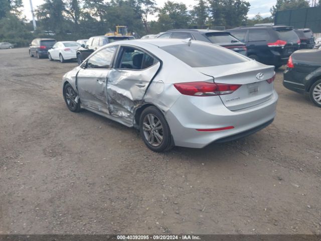 Photo 2 VIN: 5NPD84LF8JH368657 - HYUNDAI ELANTRA 