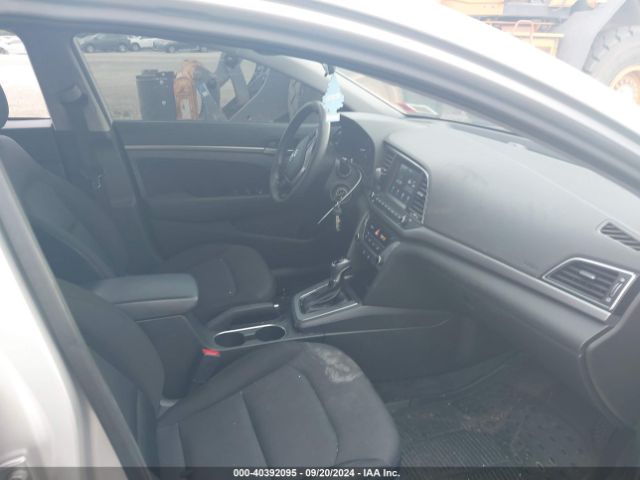 Photo 4 VIN: 5NPD84LF8JH368657 - HYUNDAI ELANTRA 