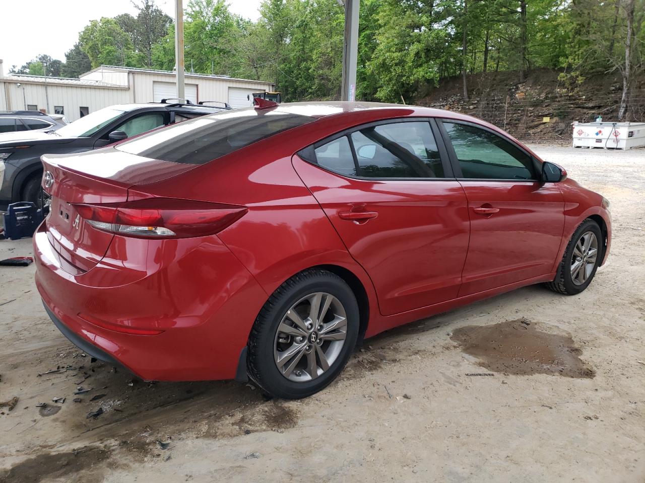 Photo 2 VIN: 5NPD84LF8JH369615 - HYUNDAI ELANTRA 