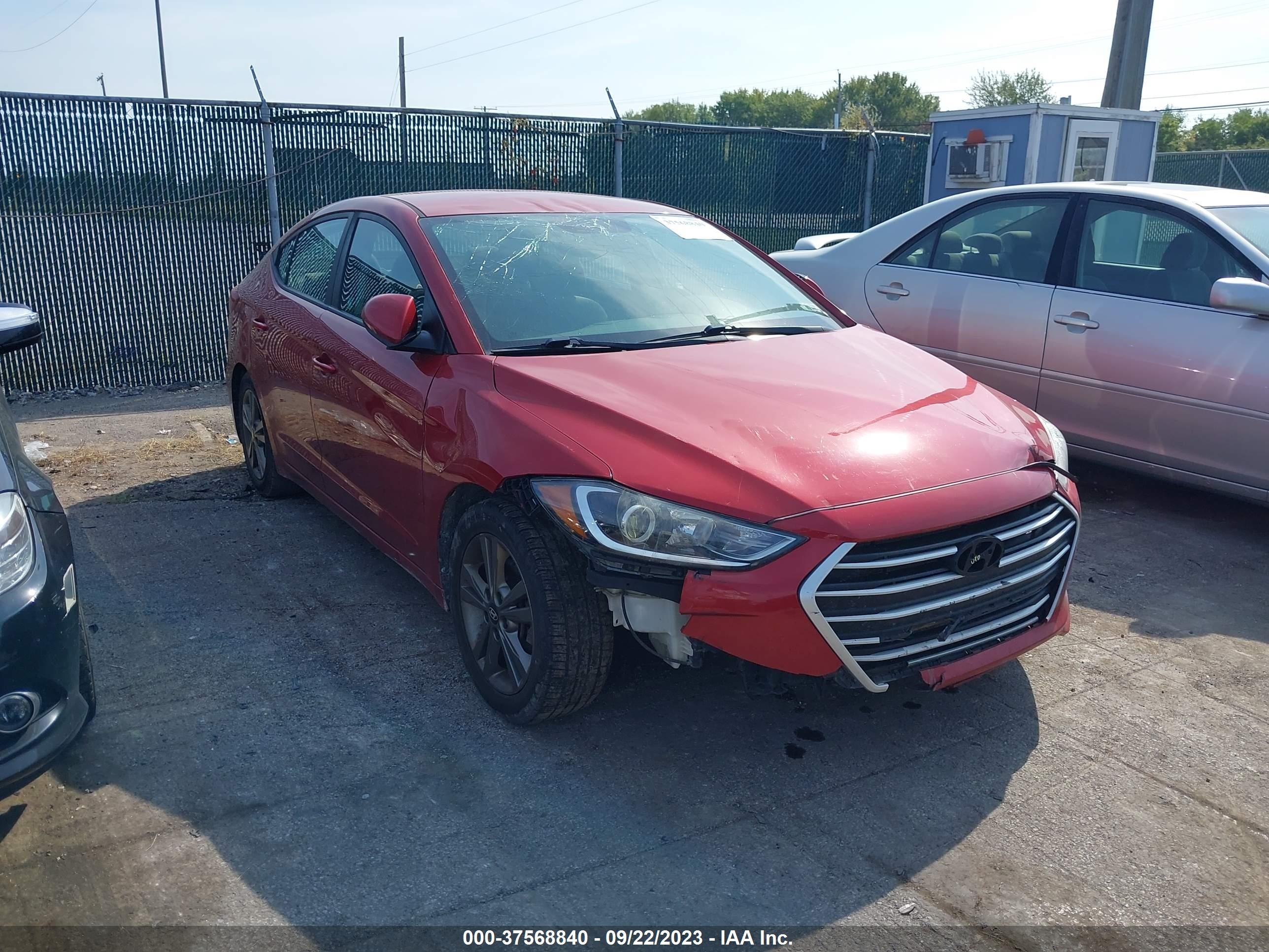 Photo 13 VIN: 5NPD84LF8JH384132 - HYUNDAI ELANTRA 