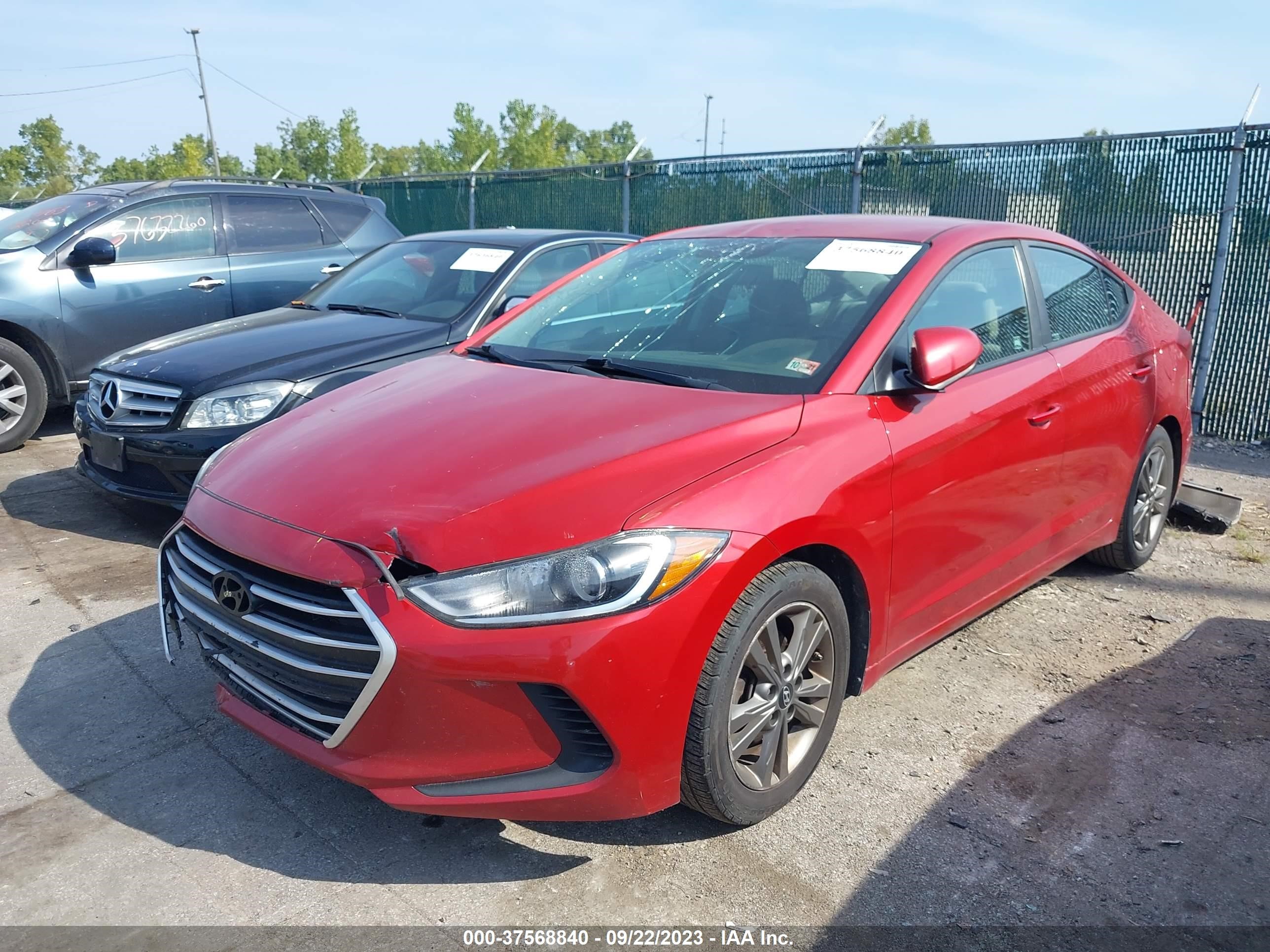 Photo 14 VIN: 5NPD84LF8JH384132 - HYUNDAI ELANTRA 