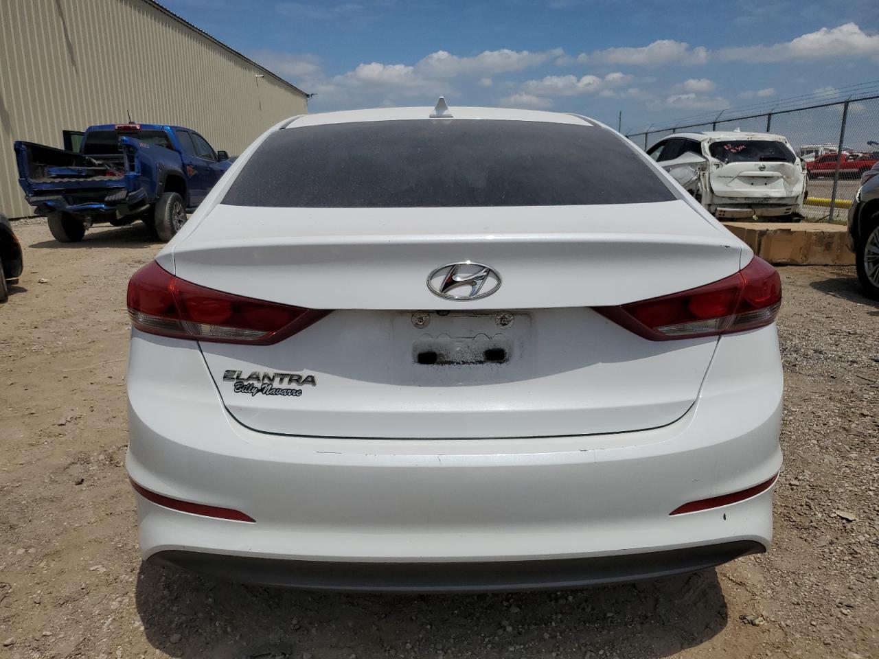 Photo 5 VIN: 5NPD84LF8JH388553 - HYUNDAI ELANTRA 