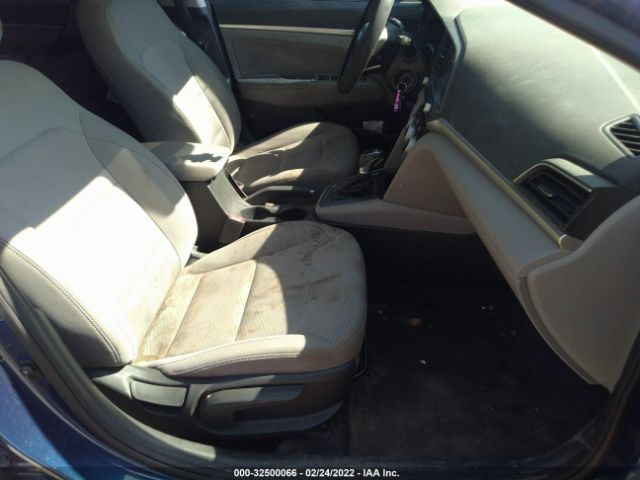 Photo 4 VIN: 5NPD84LF8KH406308 - HYUNDAI ELANTRA 