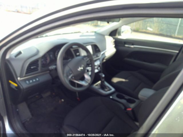 Photo 4 VIN: 5NPD84LF8KH409435 - HYUNDAI ELANTRA 