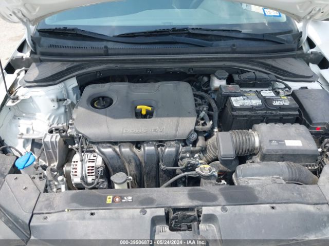 Photo 9 VIN: 5NPD84LF8KH413906 - HYUNDAI ELANTRA 