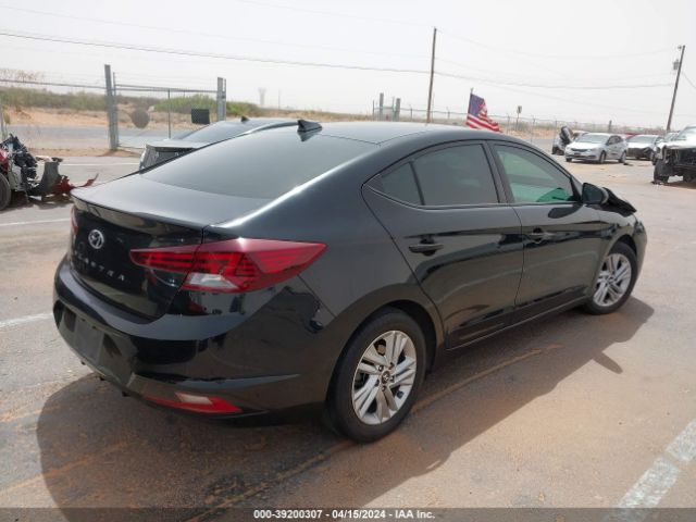 Photo 3 VIN: 5NPD84LF8KH415123 - HYUNDAI ELANTRA 