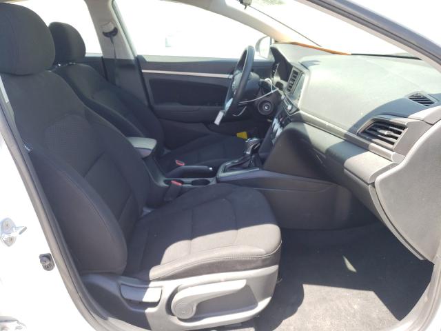 Photo 4 VIN: 5NPD84LF8KH437879 - HYUNDAI ELANTRA SE 