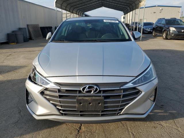 Photo 4 VIN: 5NPD84LF8KH449501 - HYUNDAI ELANTRA 