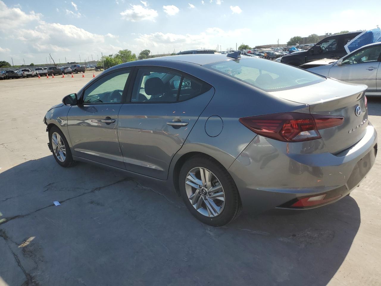 Photo 1 VIN: 5NPD84LF8KH457811 - HYUNDAI ELANTRA 