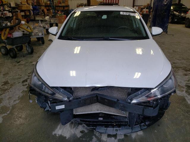 Photo 4 VIN: 5NPD84LF8KH463219 - HYUNDAI ELANTRA SE 