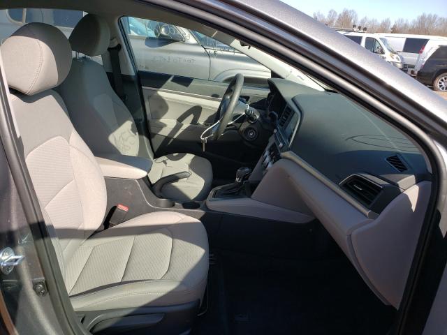 Photo 4 VIN: 5NPD84LF8KH481137 - HYUNDAI ELANTRA SE 