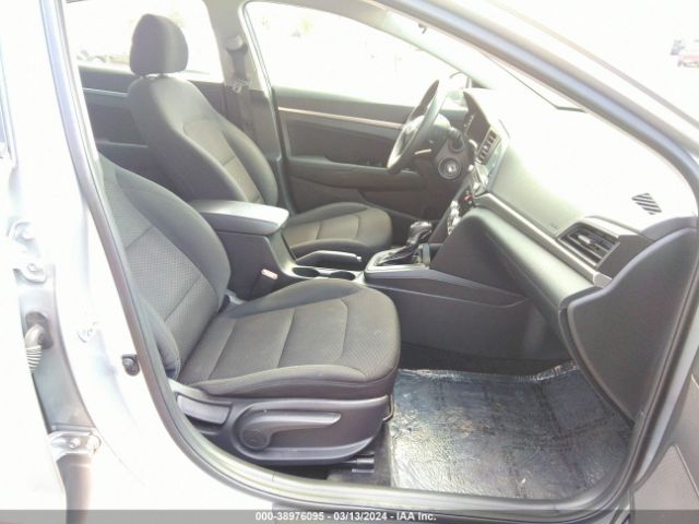 Photo 4 VIN: 5NPD84LF8LH576833 - HYUNDAI ELANTRA 