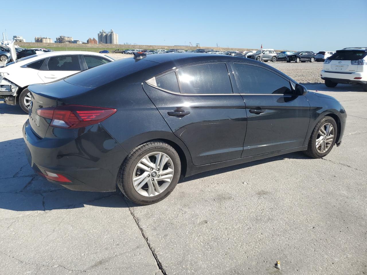 Photo 2 VIN: 5NPD84LF8LH579991 - HYUNDAI ELANTRA 