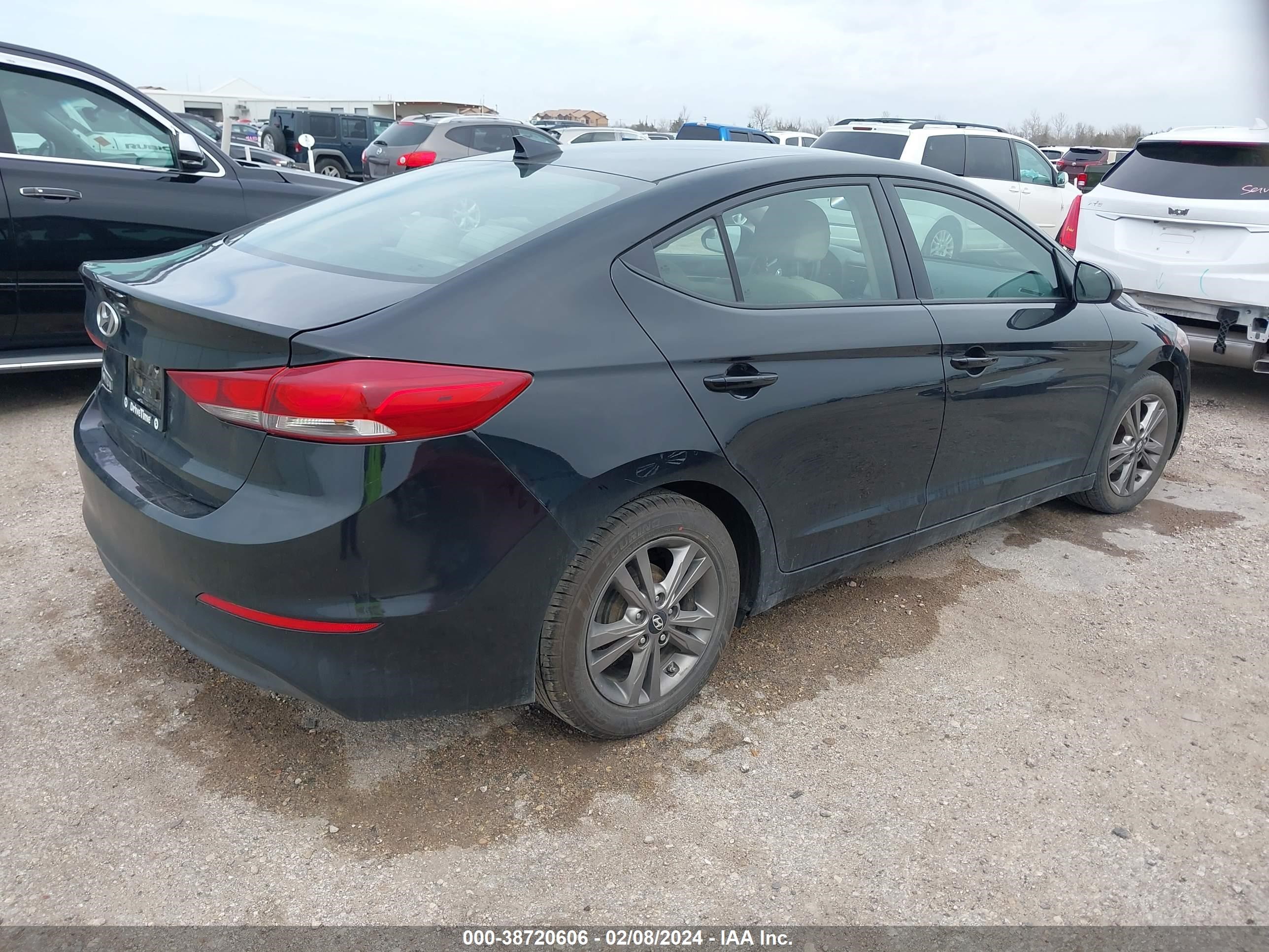 Photo 3 VIN: 5NPD84LF9HH001941 - HYUNDAI ELANTRA 