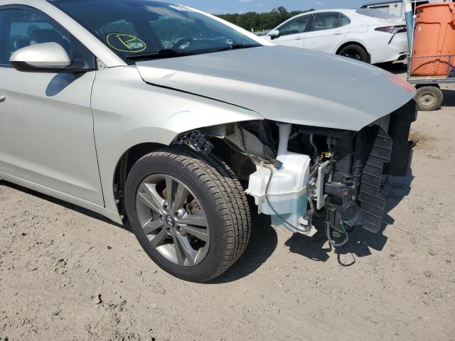 Photo 8 VIN: 5NPD84LF9HH010672 - HYUNDAI ELANTRA SE 